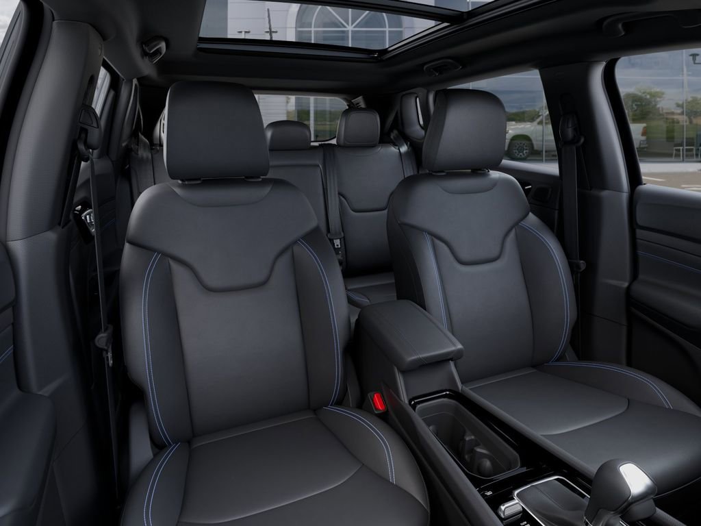 New 2025 Jeep Compass Limited w/ High Altitude Package image 16