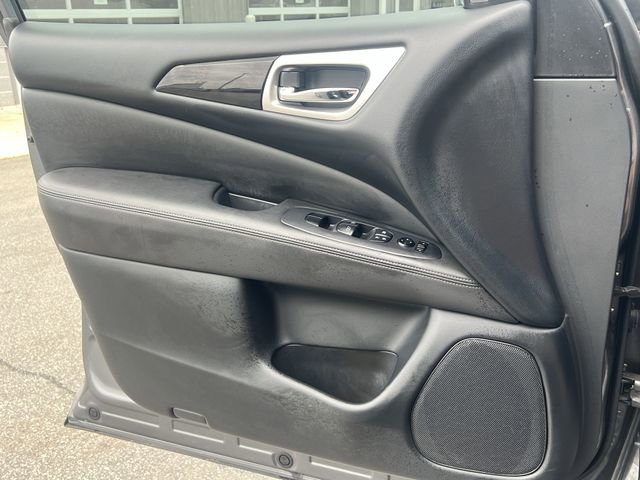 Used 2019 Nissan Pathfinder SV AWD/4WD image 33
