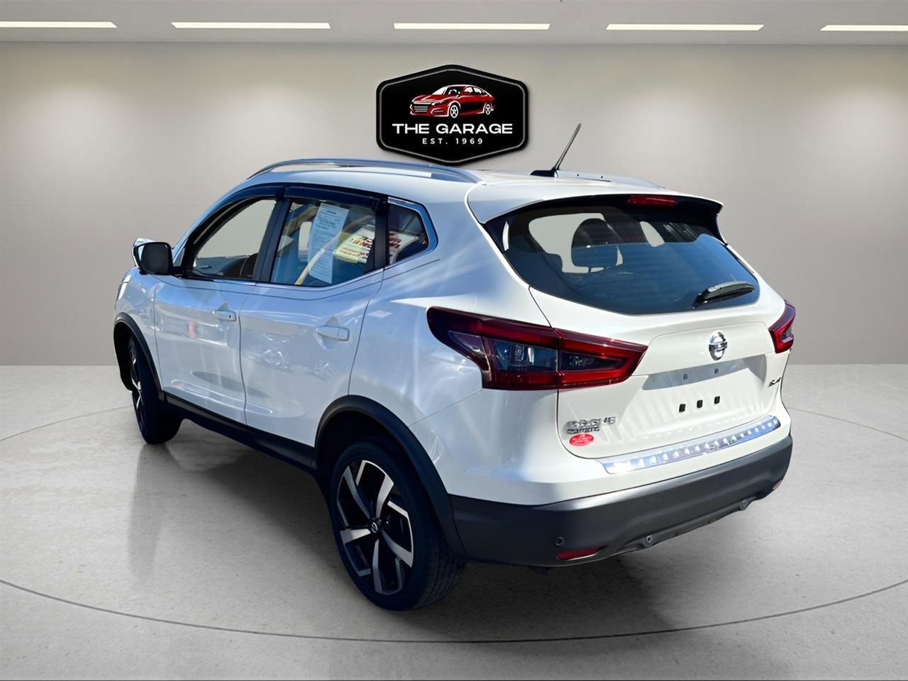 Used 2022 Nissan Rogue Sport SL w/ Premium Package image 4