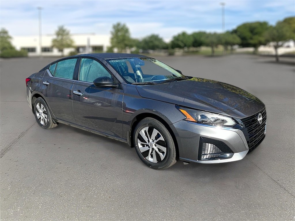 Certified 2025 Nissan Altima 2.5 S video 1