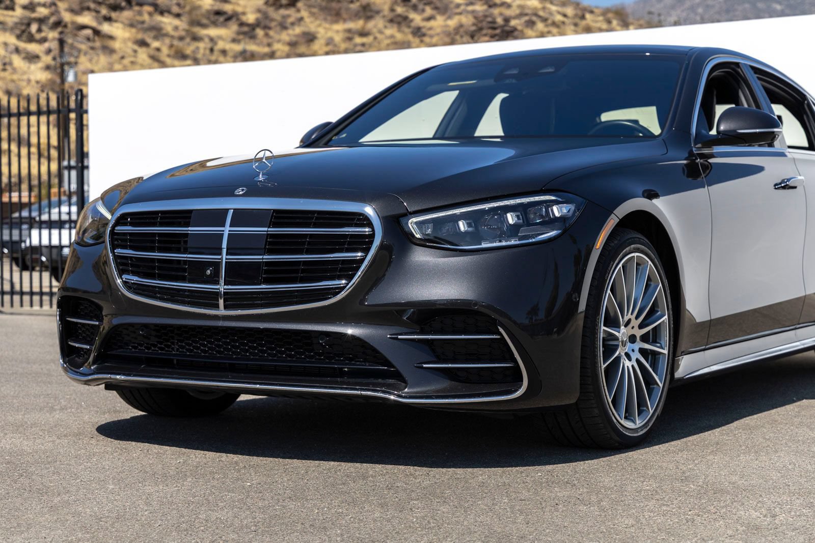 Certified 2023 Mercedes-Benz S 500 4MATIC image 3