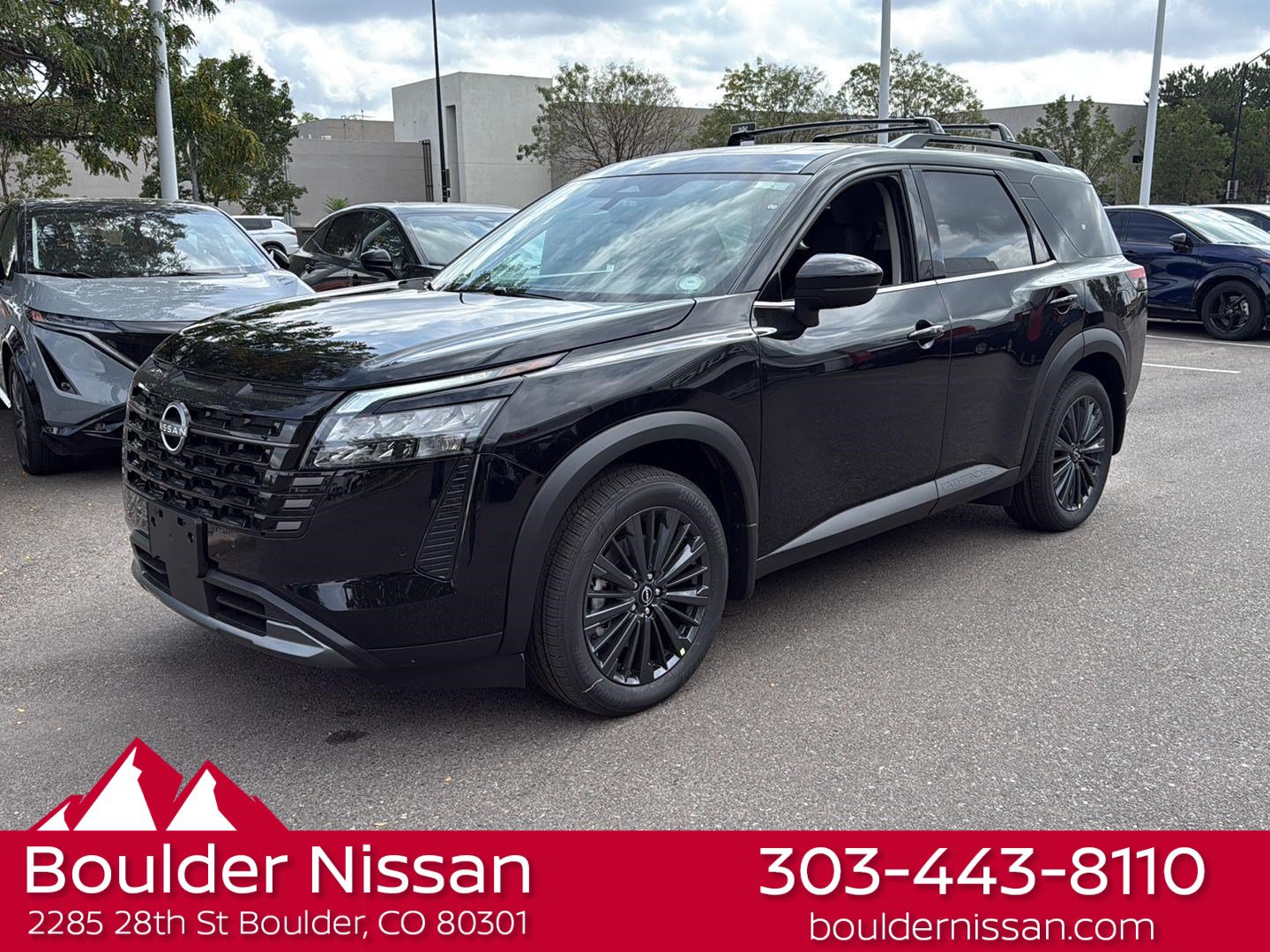 New 2026 Nissan Pathfinder SL w/ SL Premium Package AWD/4WD image 3