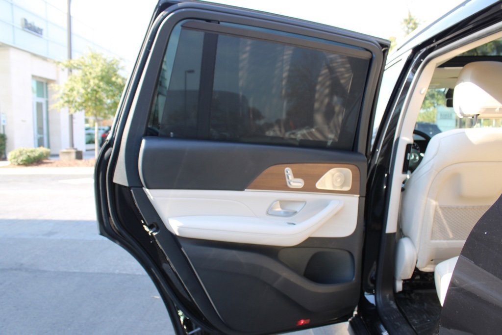 Certified 2023 Mercedes-Benz GLS 450 4MATIC image 31