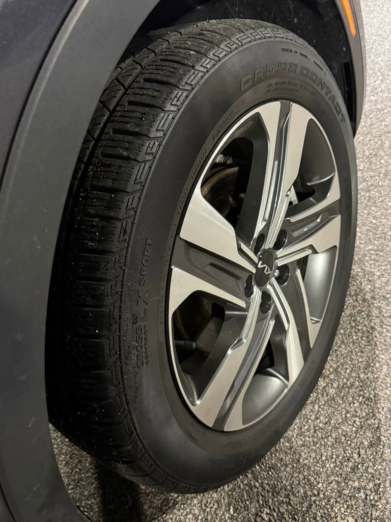 Certified 2024 Kia Sorento EX image 7