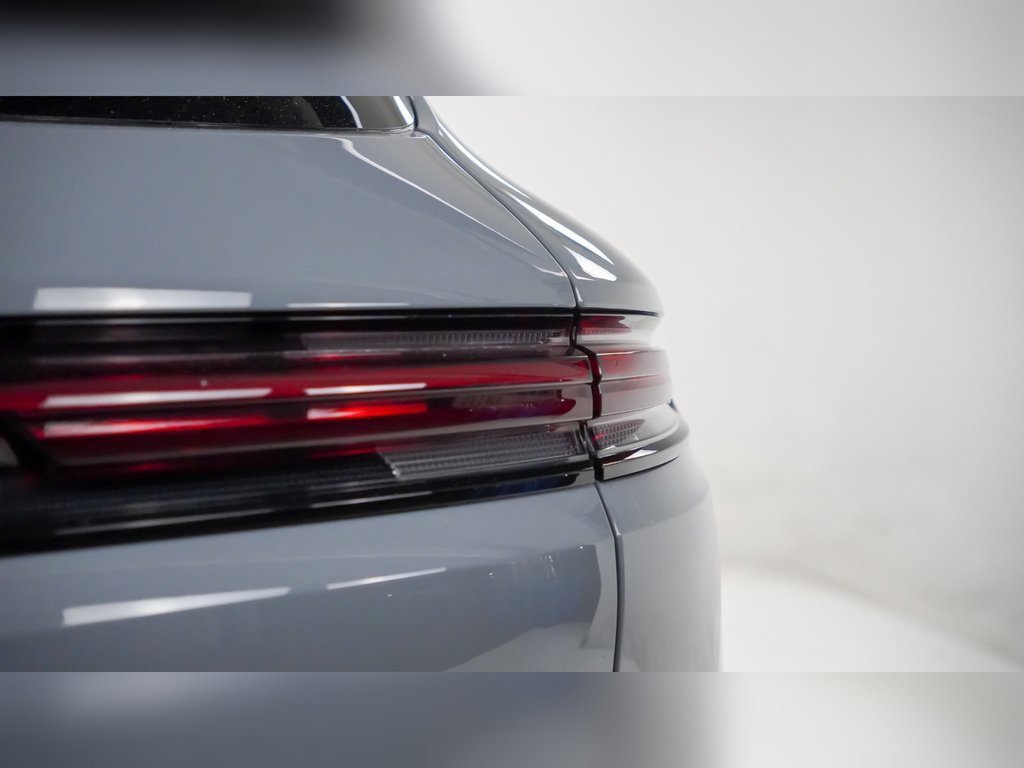 New 2026 Porsche Cayenne E-Hybrid image 12