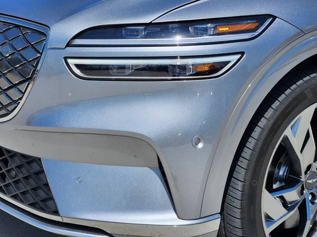 Used 2023 Genesis Electrified GV70 AWD/4WD image 5