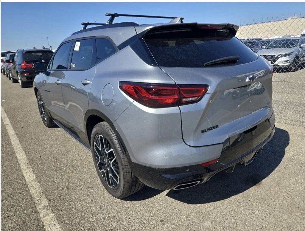 Used 2024 Chevrolet Blazer RS w/ Driver Confidence II Package image 3