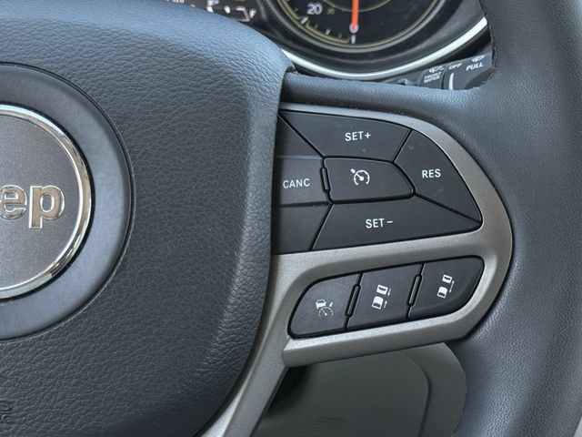 Used 2022 Jeep Cherokee Limited AWD/4WD image 15