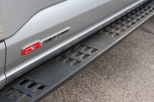 Used 2023 Ford F250 Platinum w/ Tremor Off-Road Package image 9