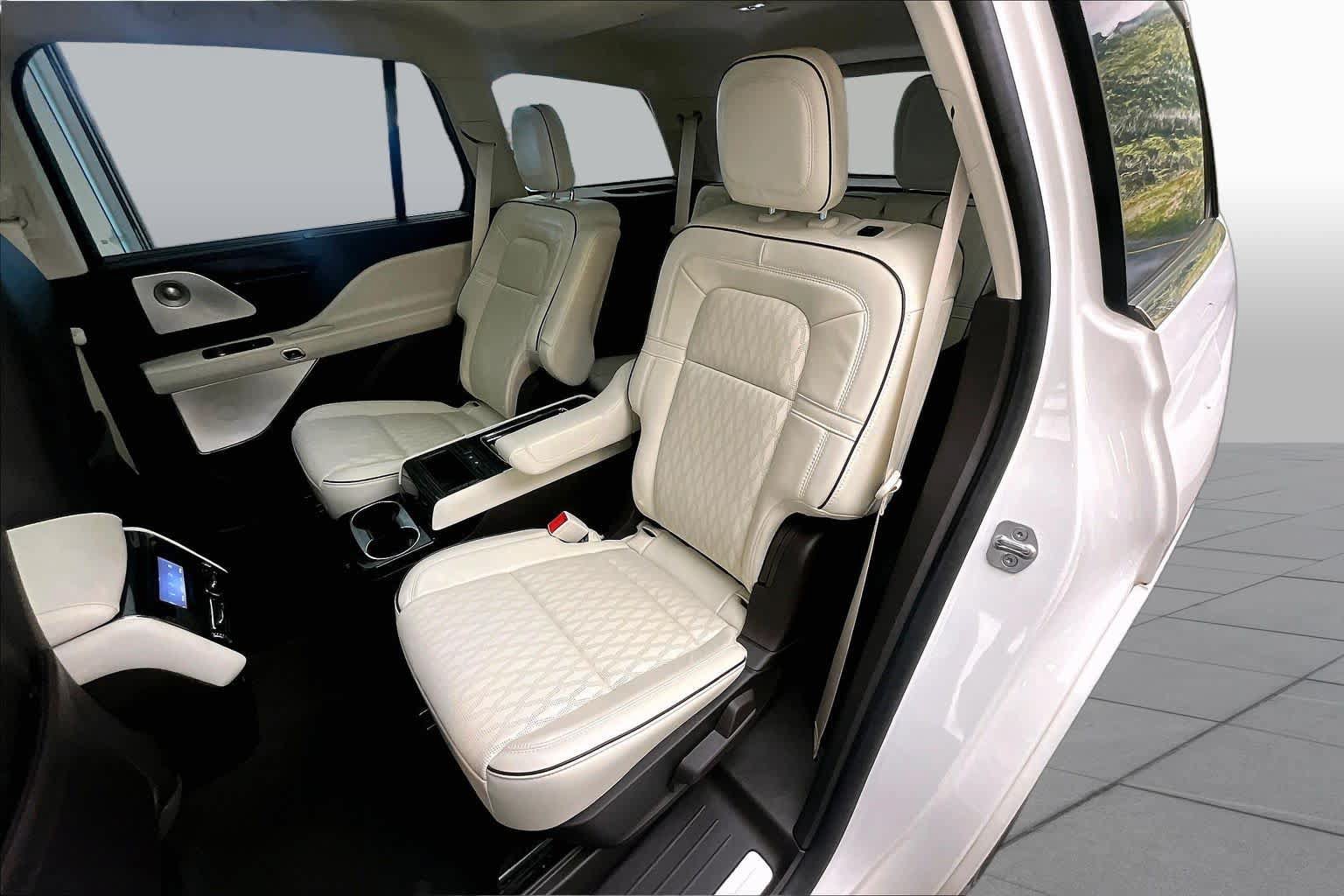 Used 2022 Lincoln Aviator Black Label w/ Dynamic Handling Package AWD/4WD image 20