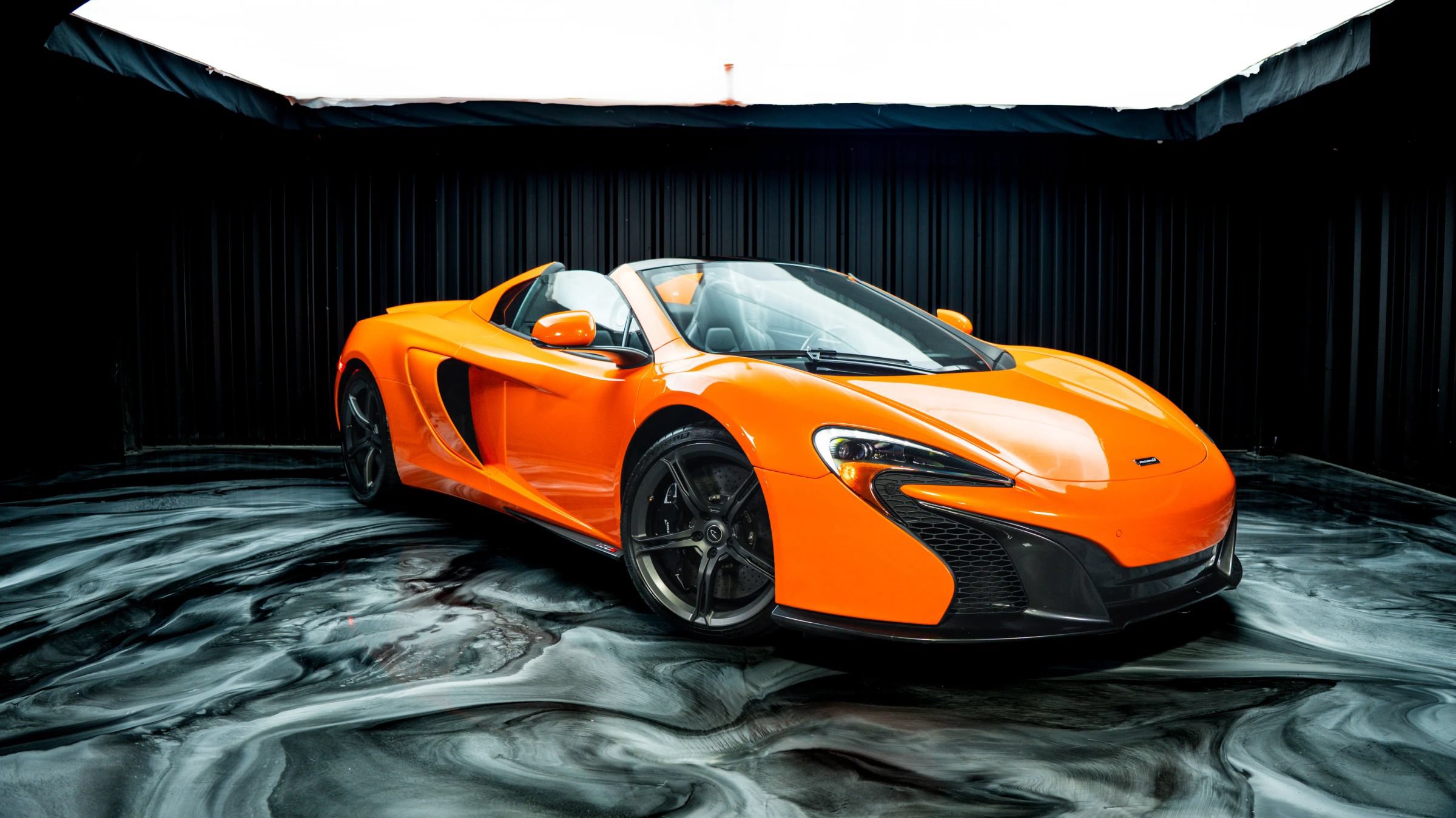 Used 2015 McLaren 650S Spider RWD image 3