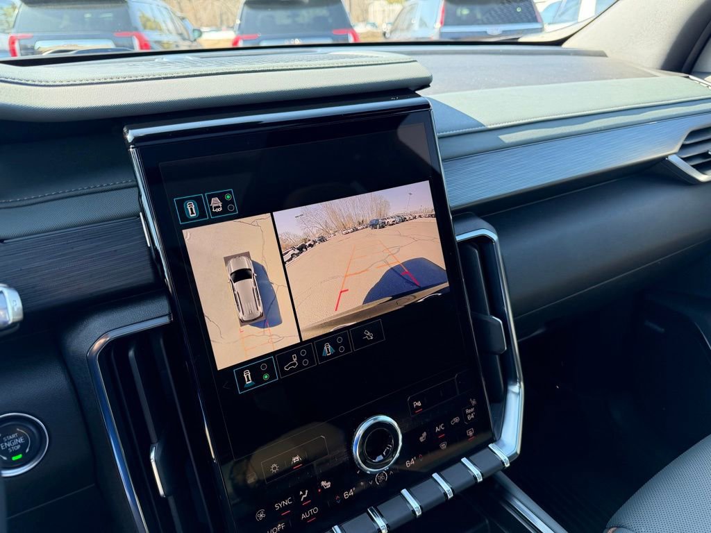 Used 2024 GMC Acadia AT4 w/ Luxury Package image 22