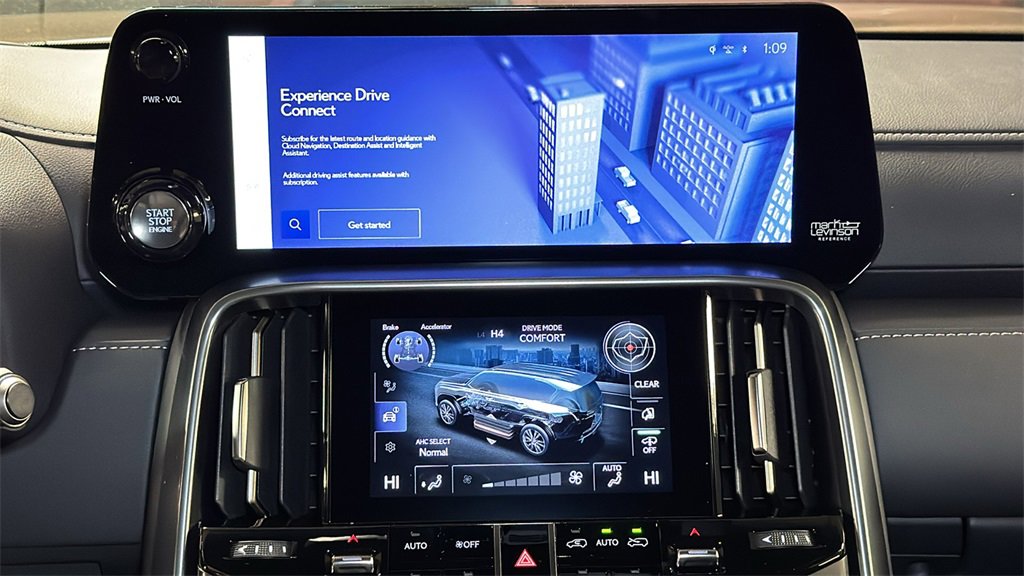 New 2025 Lexus LX 600 4WD w/ Luxury Package image 16