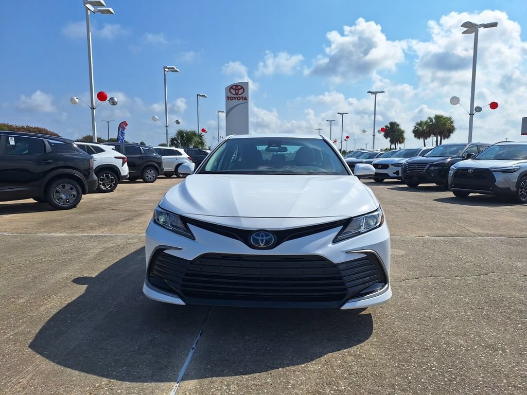 Used 2024 Toyota Camry LE FWD image 2