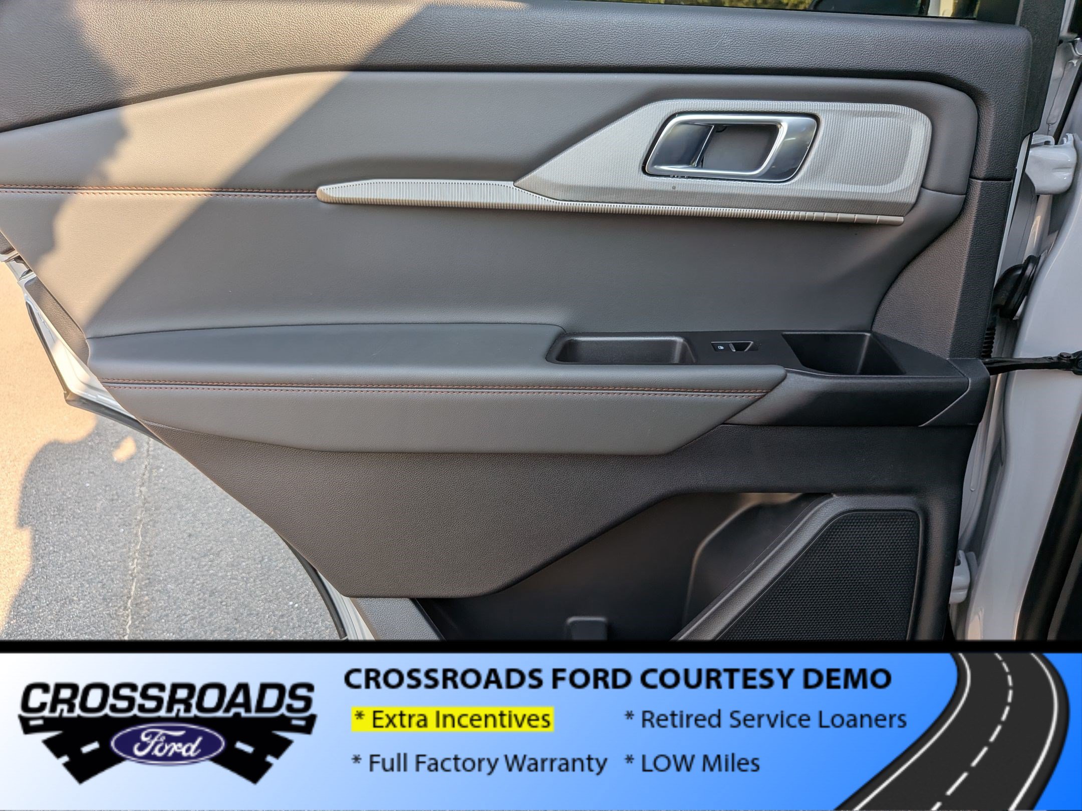 New 2026 Ford Explorer Active w/ Active Comfort Package RWD image 28