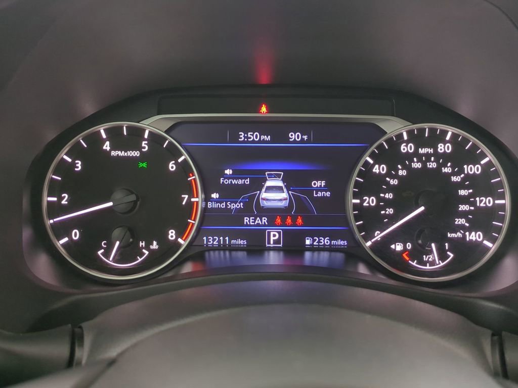 Used 2025 Nissan Altima 2.5 SV image 17