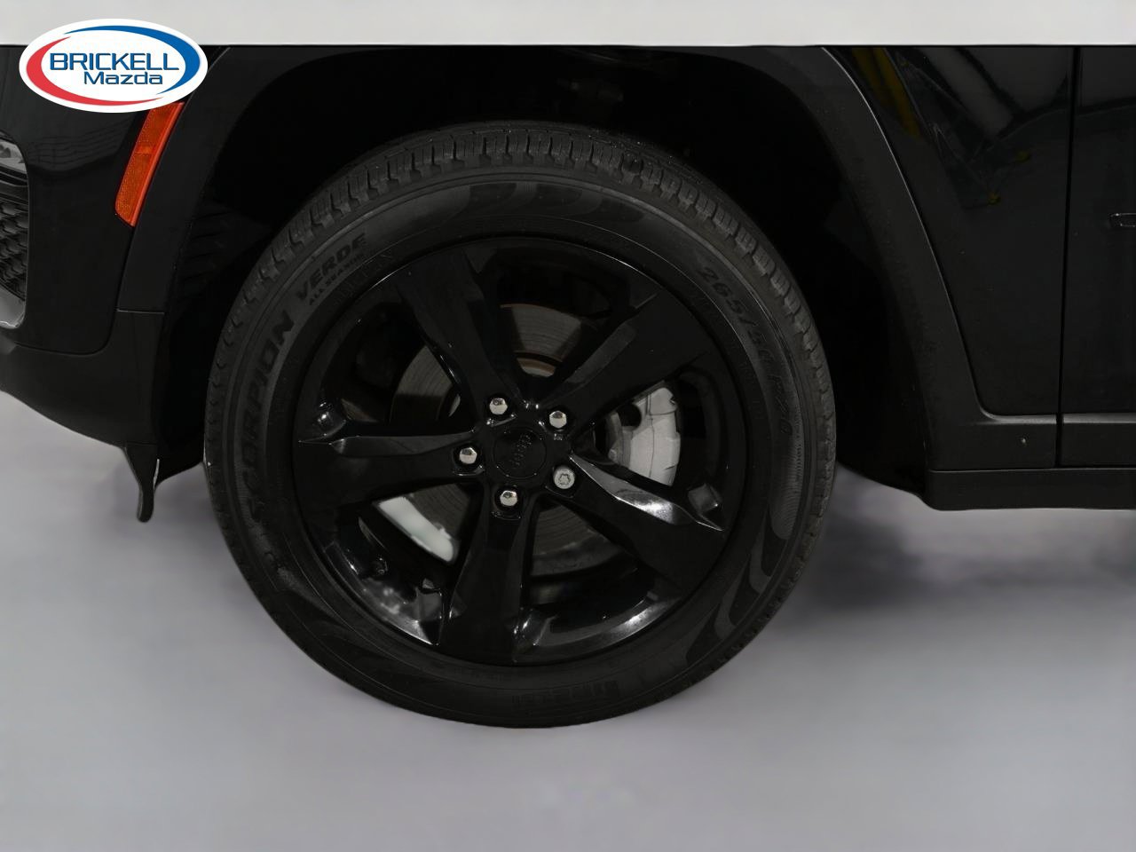 Used 2024 Jeep Grand Cherokee Limited w/ Black Appearance Package RWD image 41