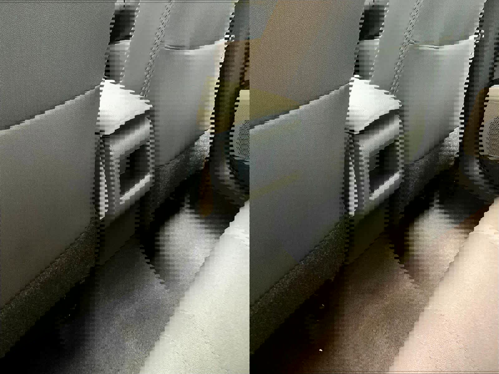 Used 2018 Toyota Camry LE image 27