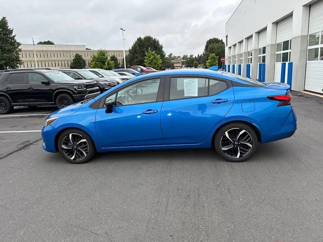 Used 2024 Nissan Versa SR FWD image 15
