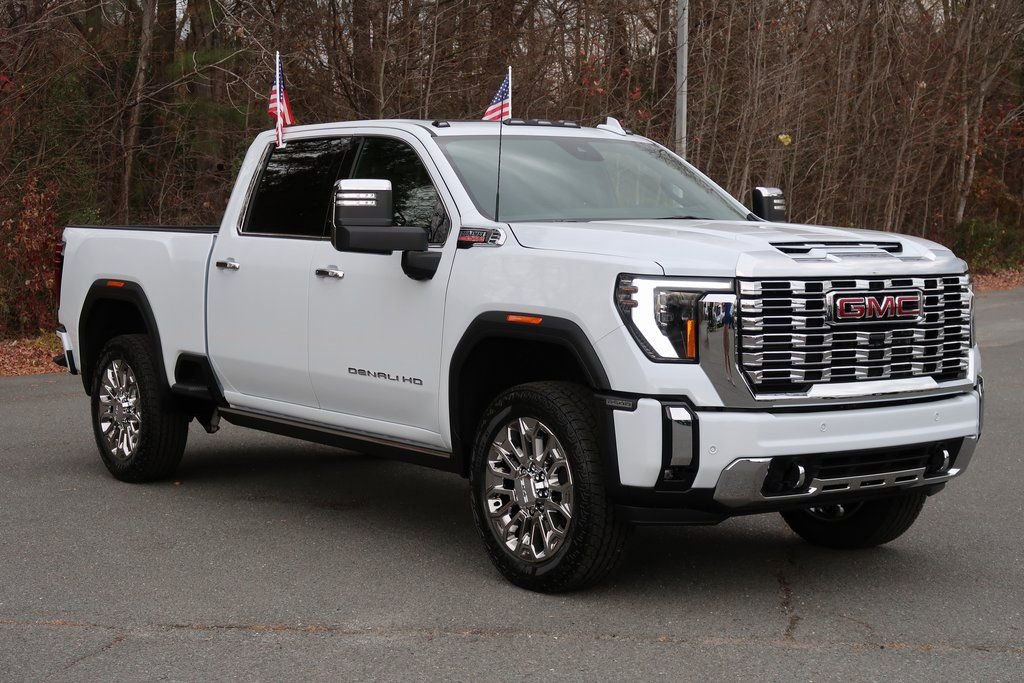 New 2026 GMC Sierra 2500 Denali w/ Denali Reserve Package image 2
