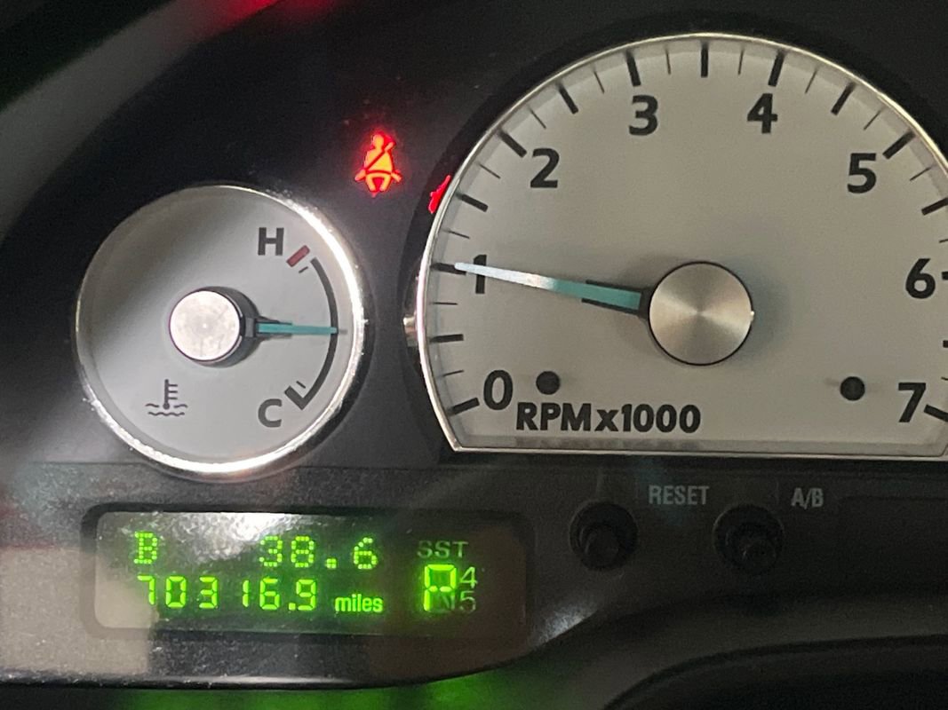 Used 2003 Ford Thunderbird image 87