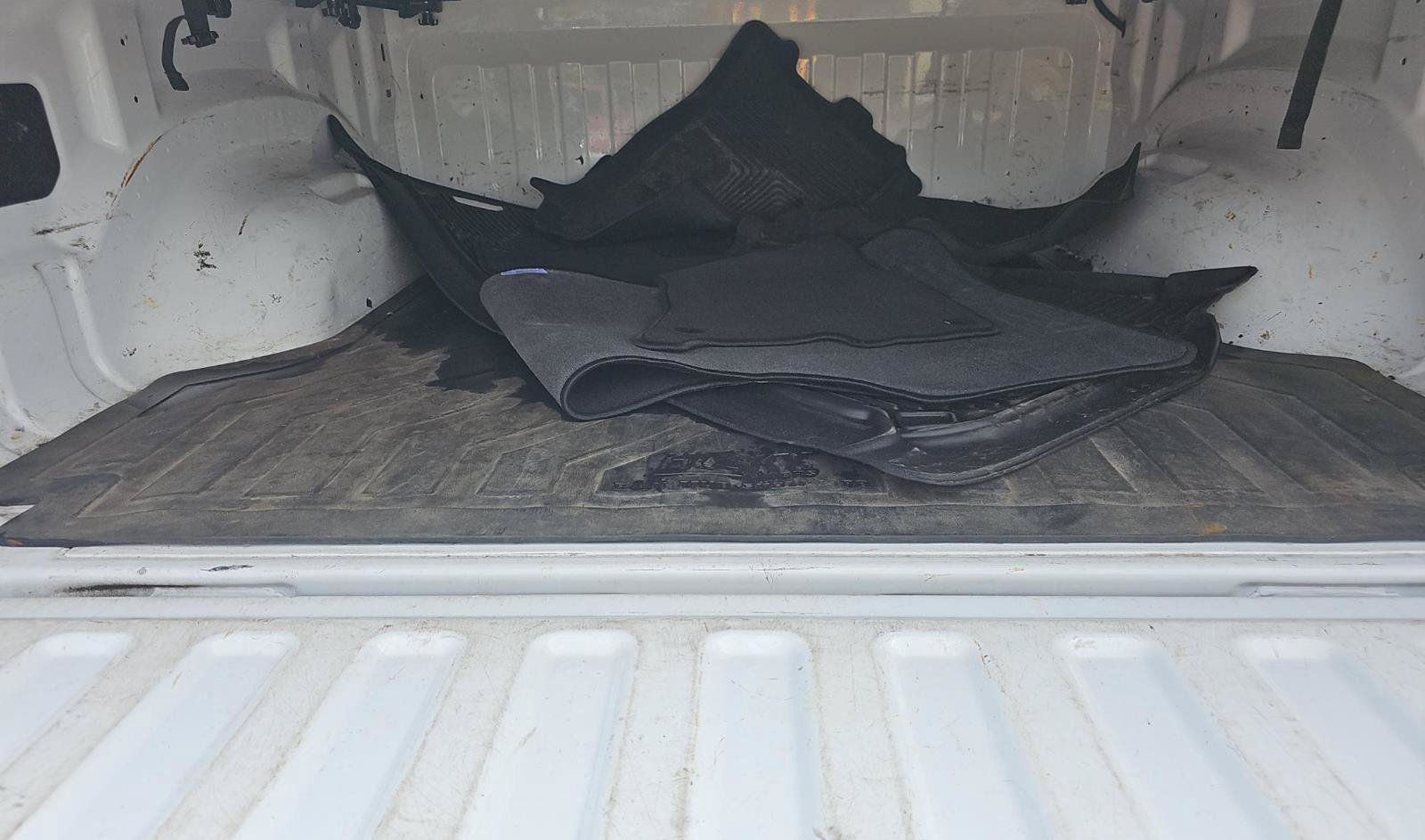 Used 2025 RAM 1500 Laramie AWD/4WD image 17