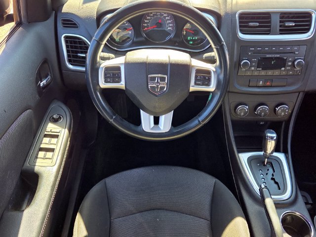 Used 2014 Dodge Avenger SXT w/ Rallye Appearance Group FWD image 7