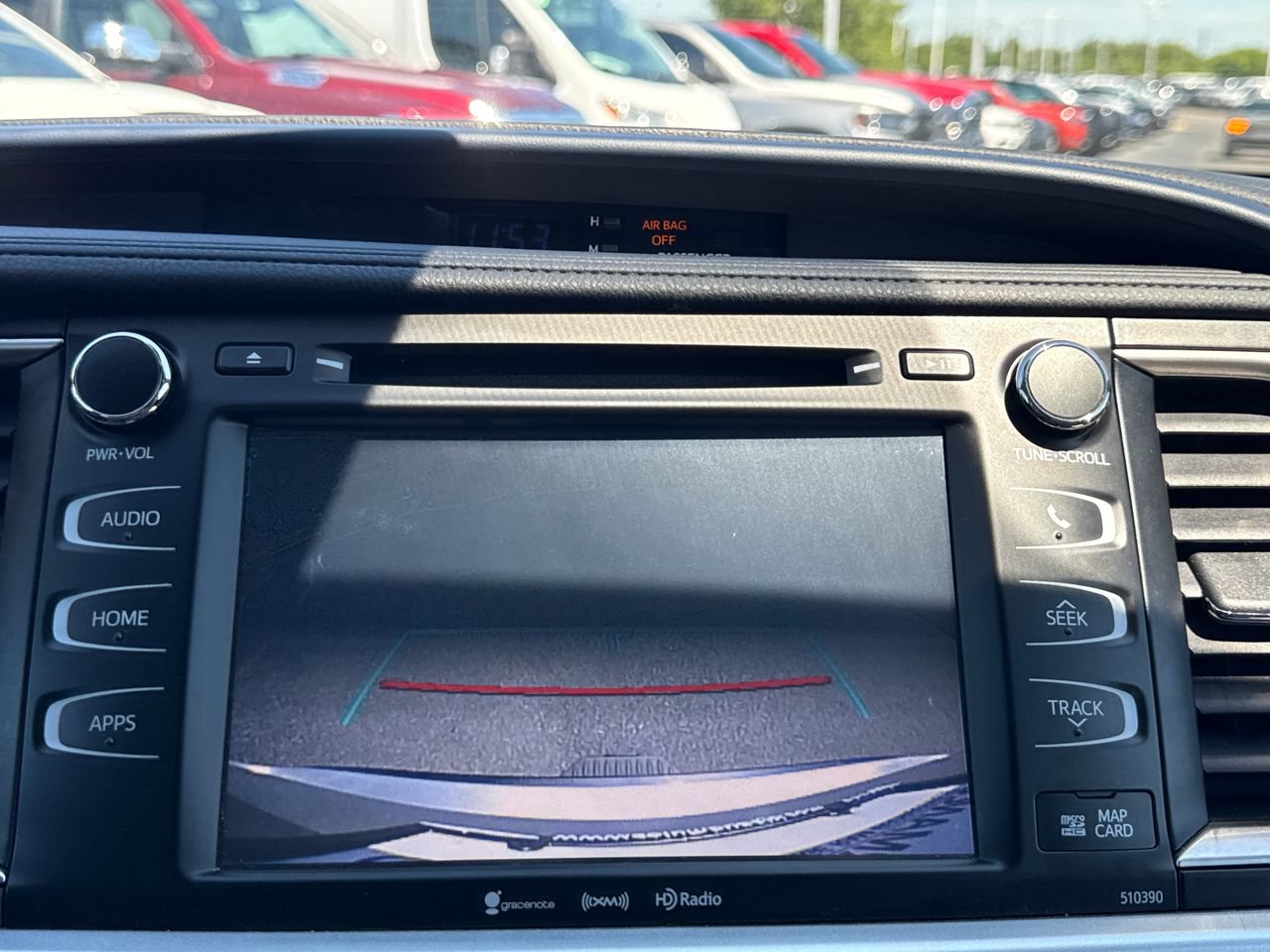 Used 2019 Toyota Highlander XLE FWD image 22