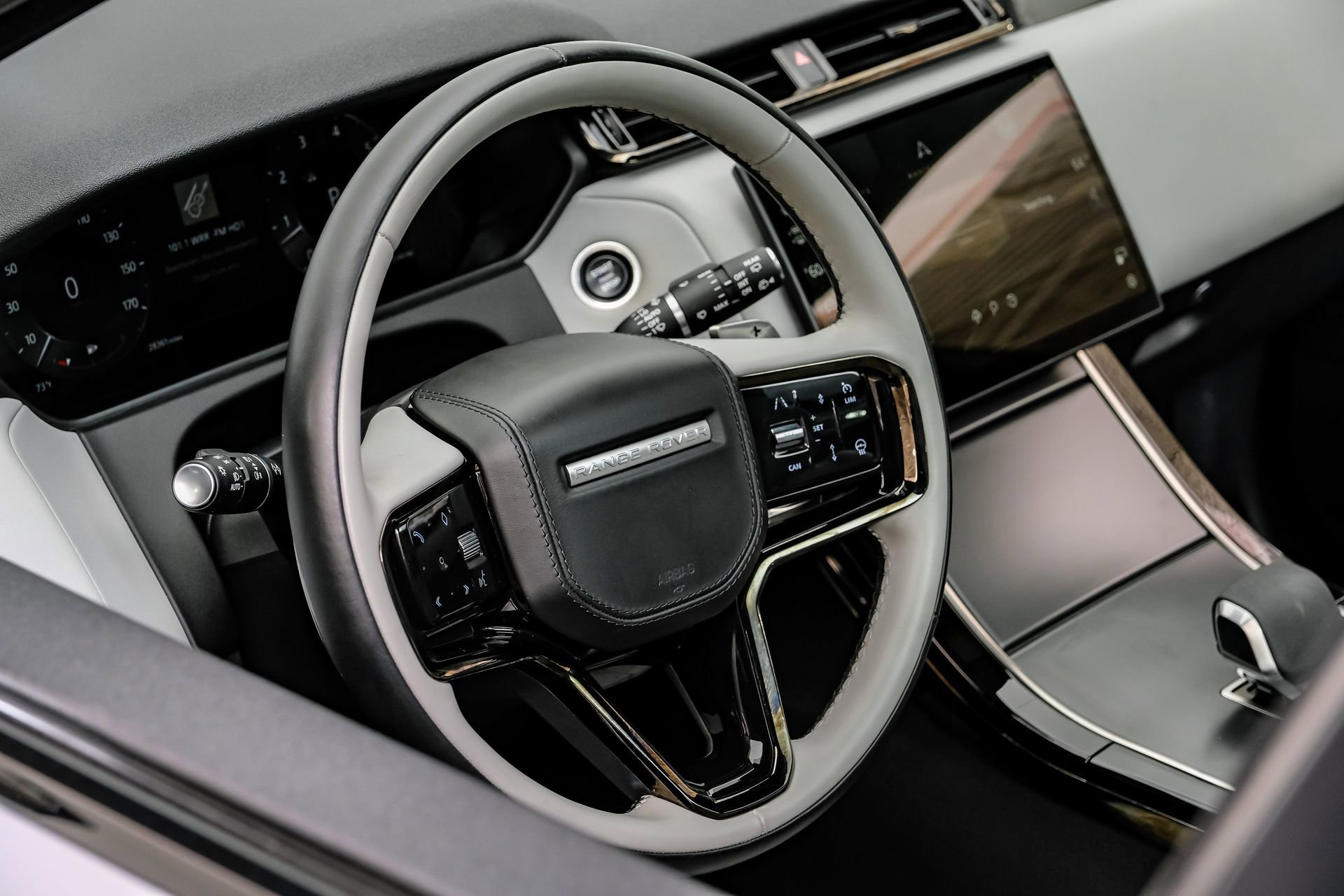 Used 2024 Land Rover Range Rover Velar Dynamic SE image 20