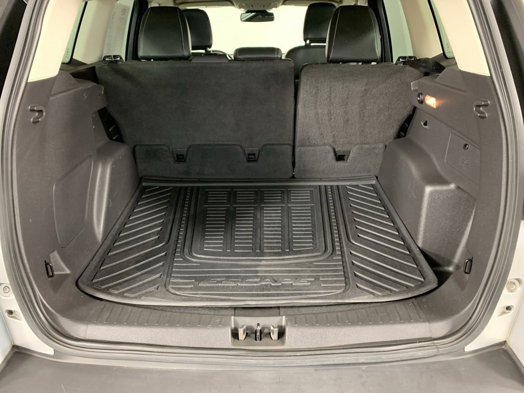 Used 2019 Ford Escape Titanium image 13