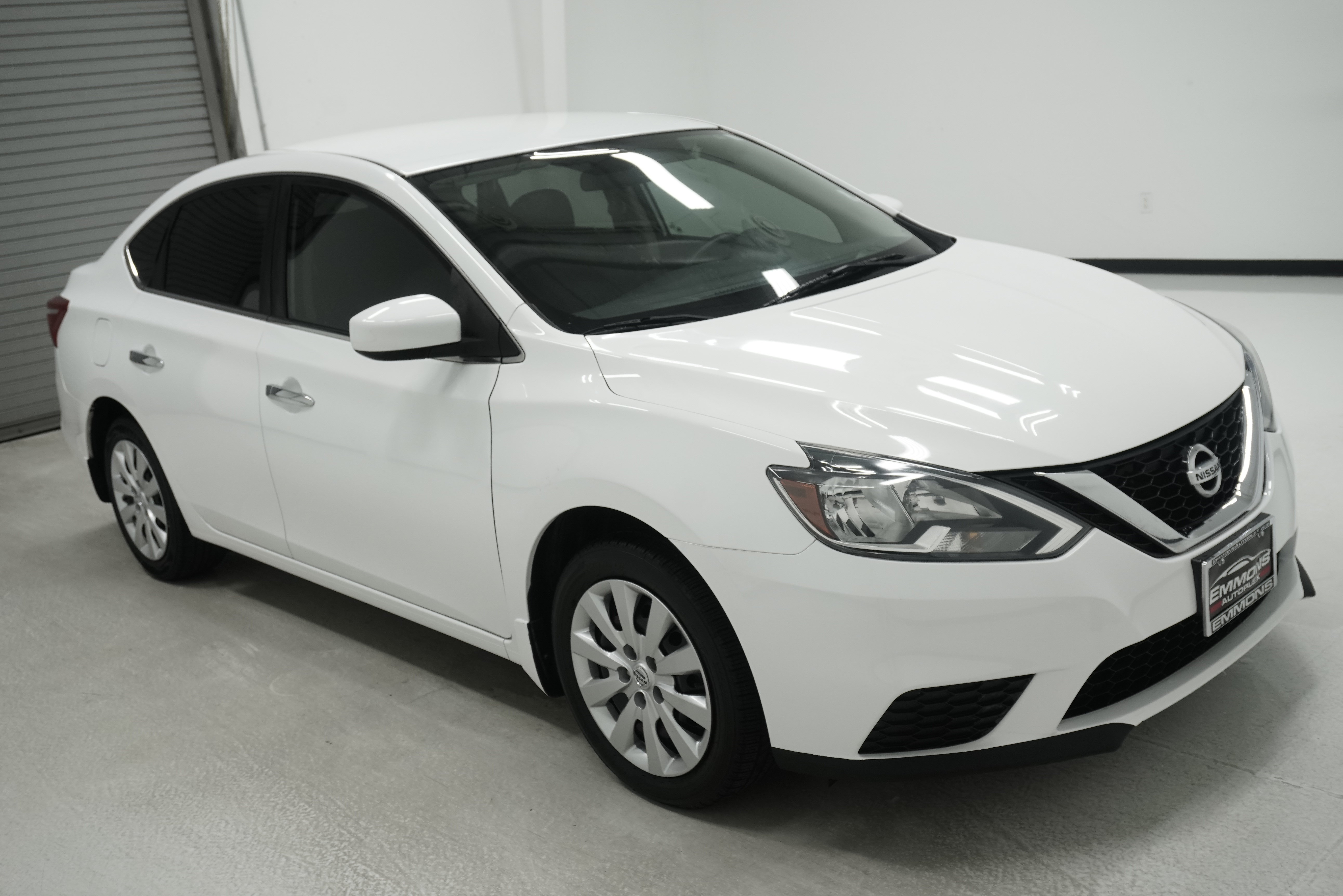 Used 2017 Nissan Sentra S FWD image 3