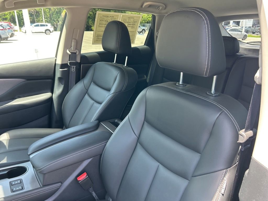 Certified 2024 Nissan Murano SV FWD image 22
