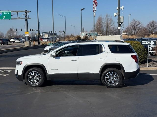 Used 2023 GMC Acadia SLT image 2