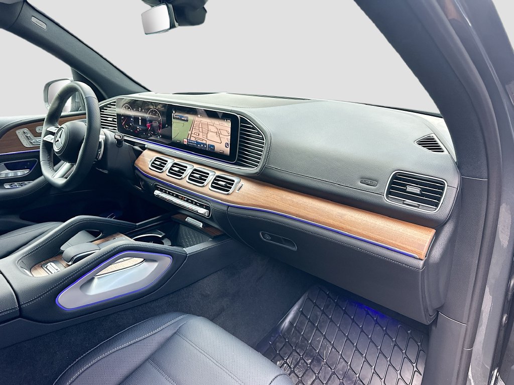Certified 2026 Mercedes-Benz GLS 580 4MATIC image 32