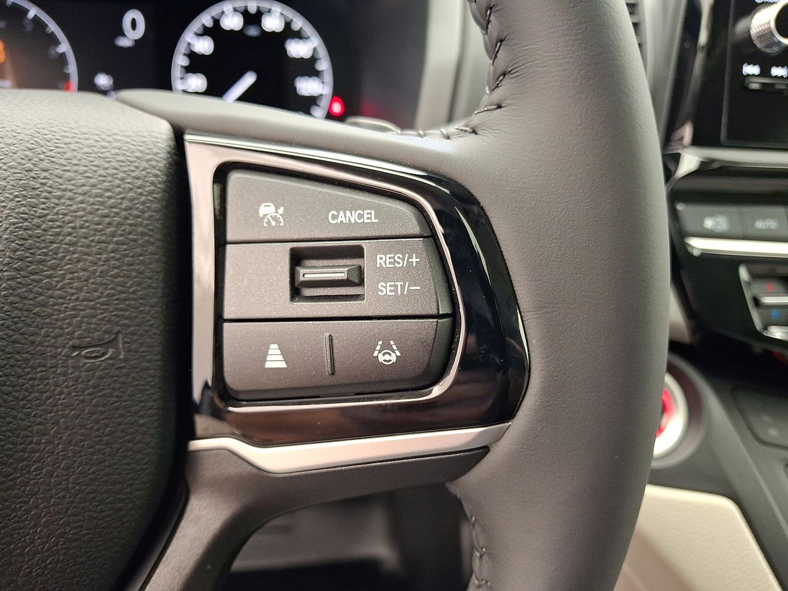 Used 2025 Honda Odyssey EX-L image 21