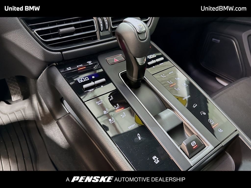 Used 2022 Porsche Macan S AWD/4WD image 11