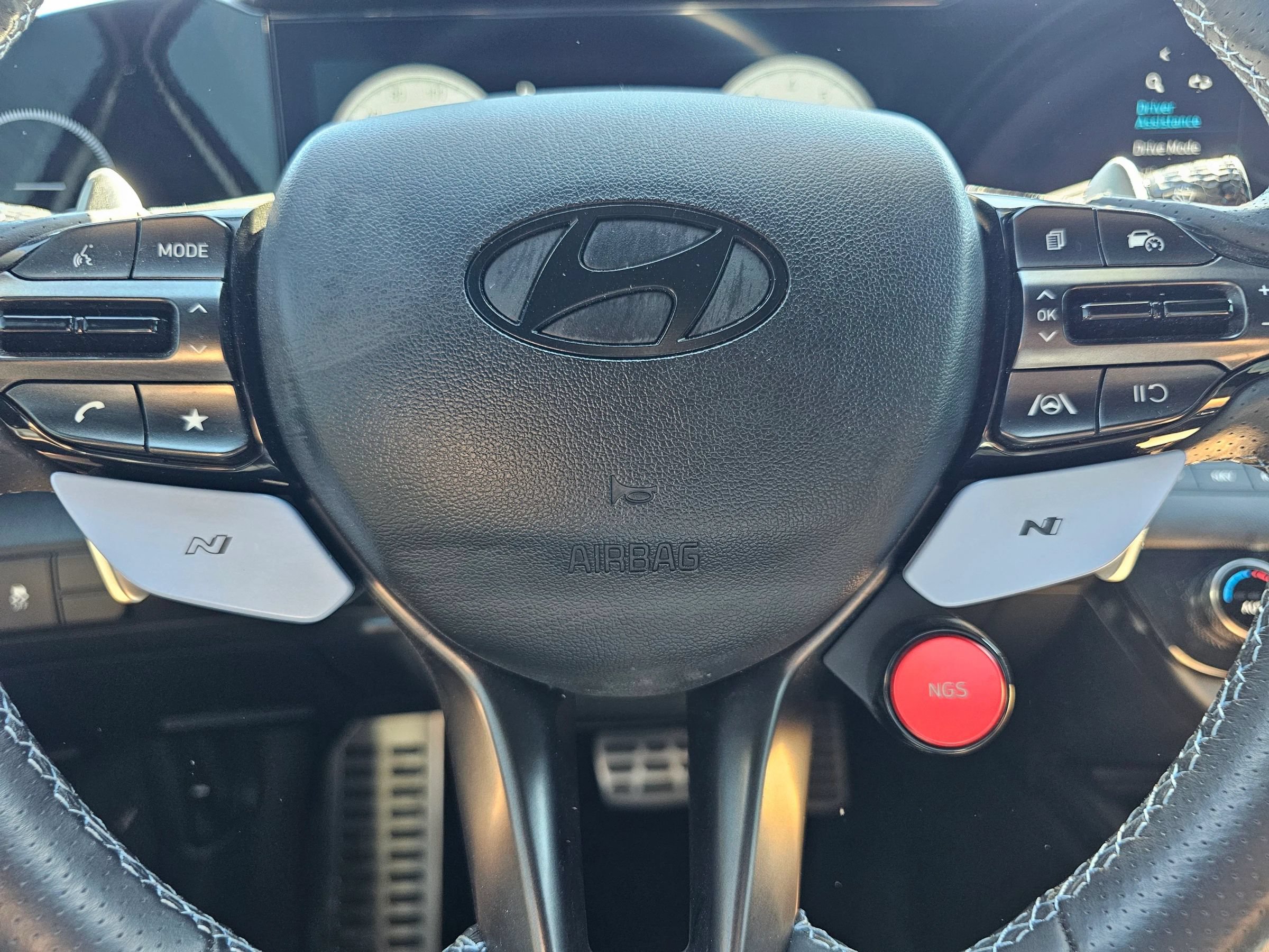Used 2025 Hyundai Elantra N FWD image 9