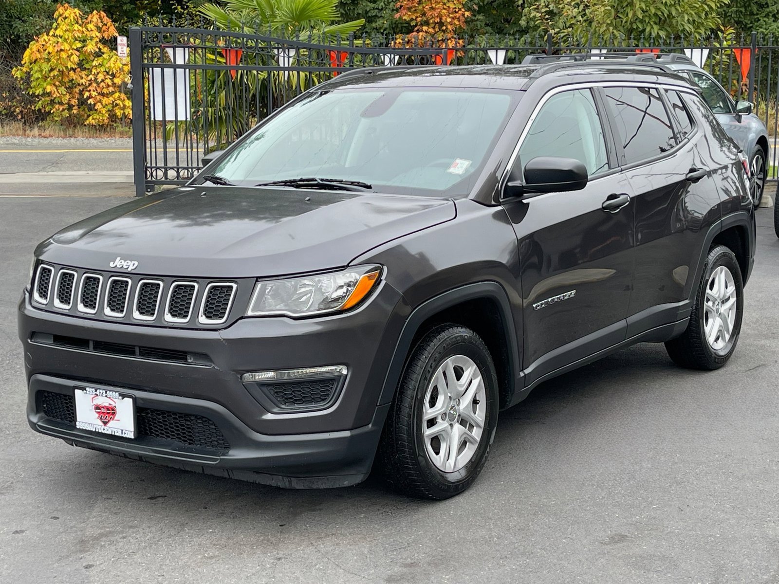 Used 2019 Jeep Compass Sport image 3