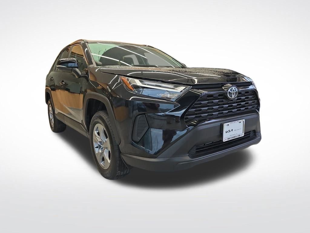 Used 2025 Toyota RAV4 XLE image 8