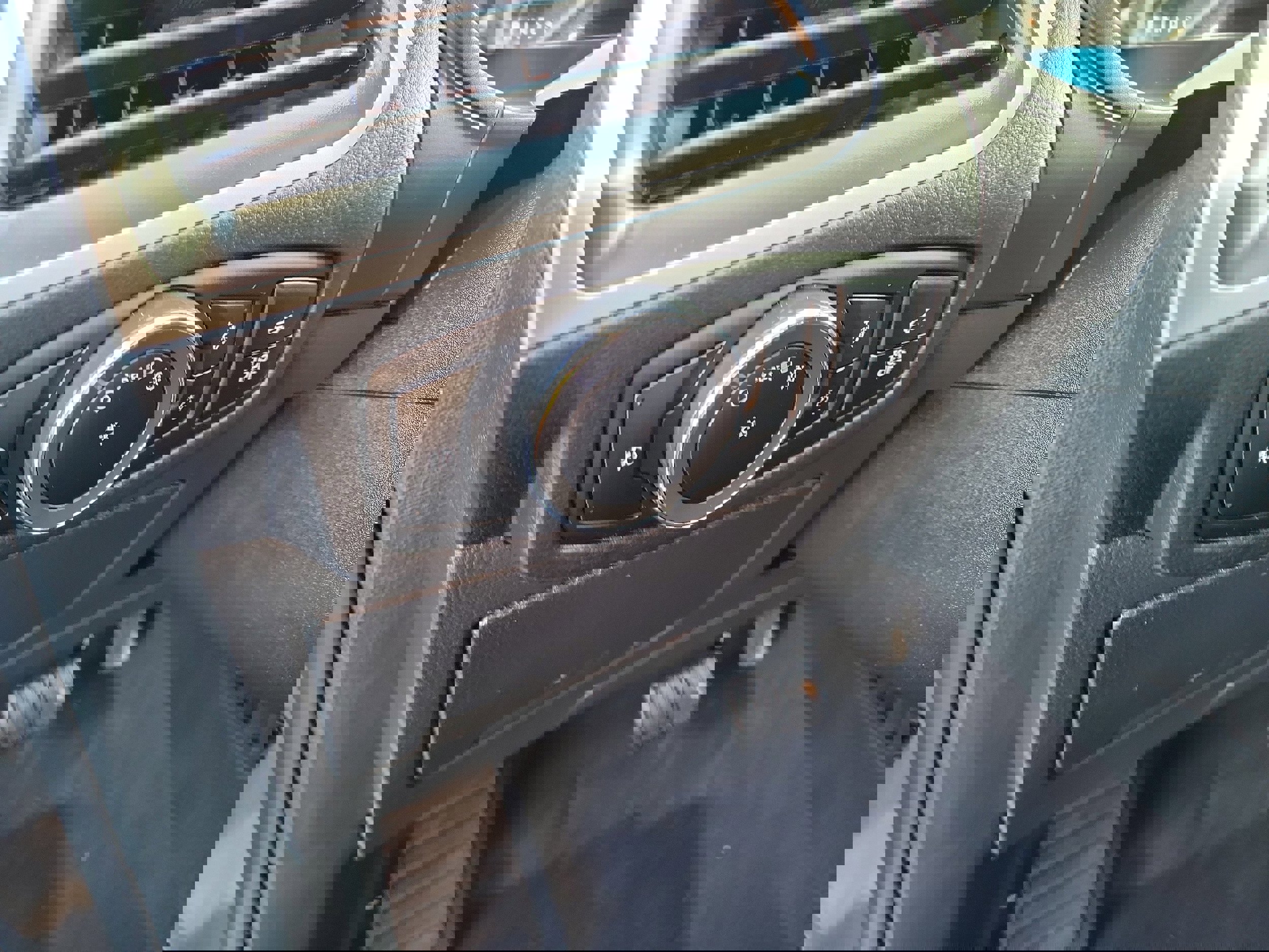 Used 2024 Ford Edge SEL w/ Convenience Package image 22