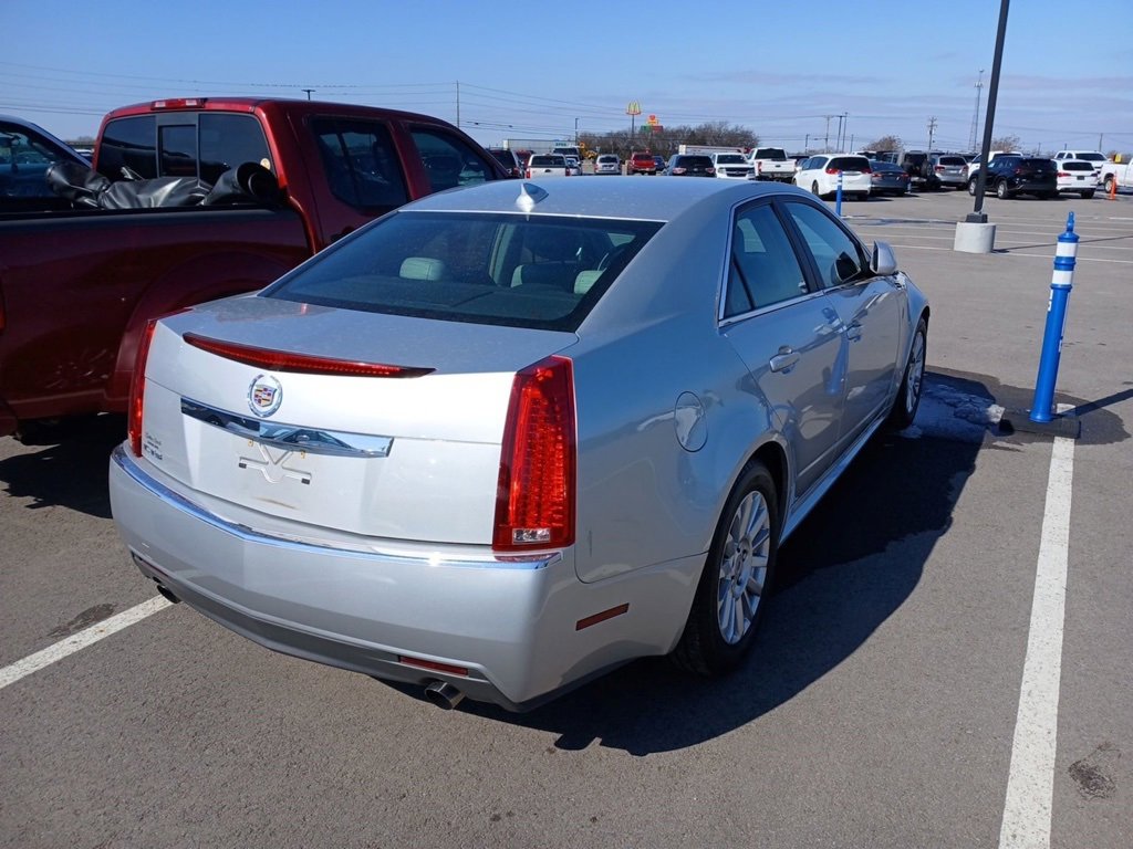 Used 2010 Cadillac CTS Luxury image 3