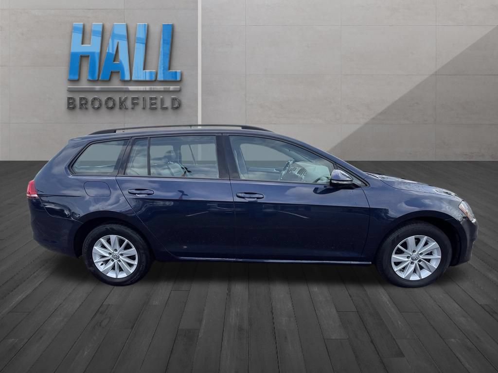 Used 2015 Volkswagen Golf S FWD image 6