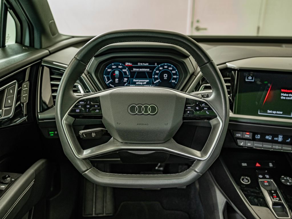 Used 2023 Audi Q4 e-tron Premium w/ Convenience Package image 27