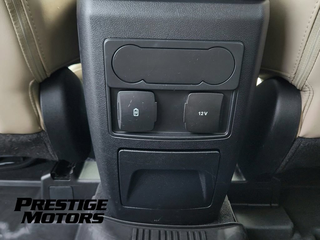 Used 2022 Ford Explorer XLT w/ Equipment Group 202A AWD/4WD image 19