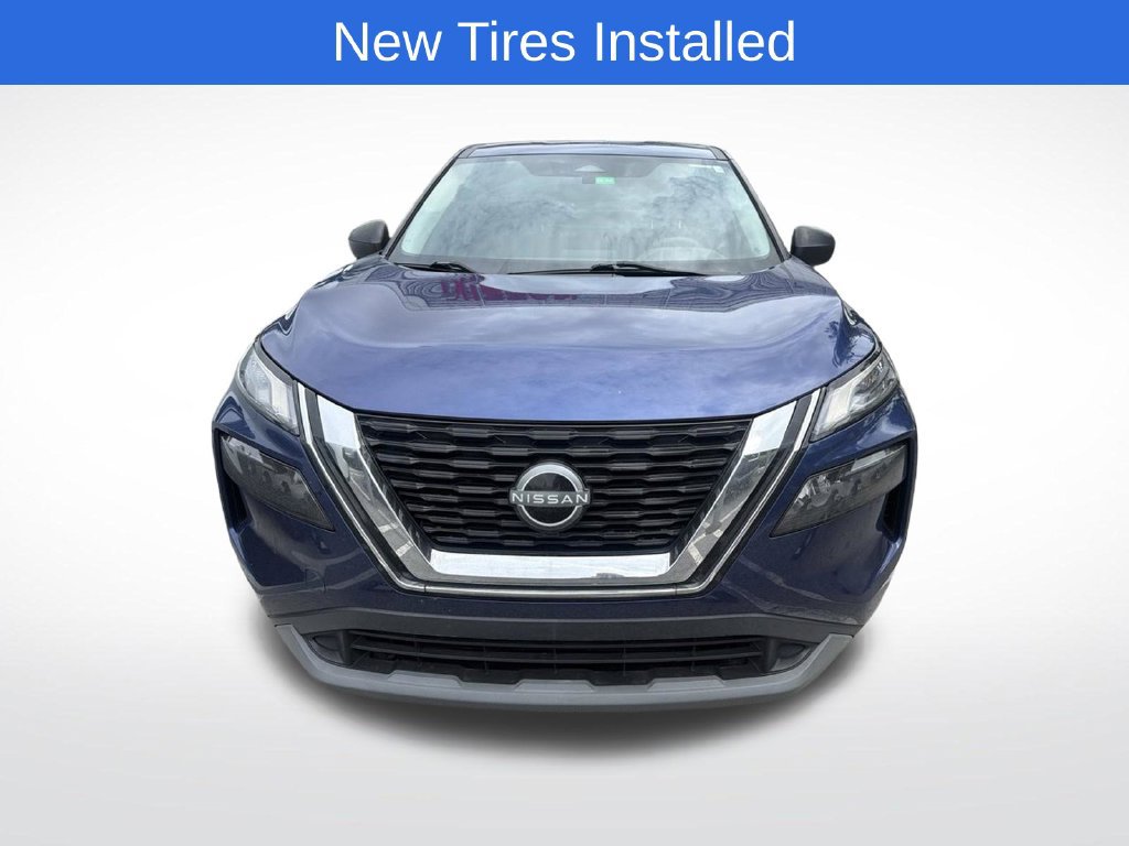 Certified 2022 Nissan Rogue S FWD image 2