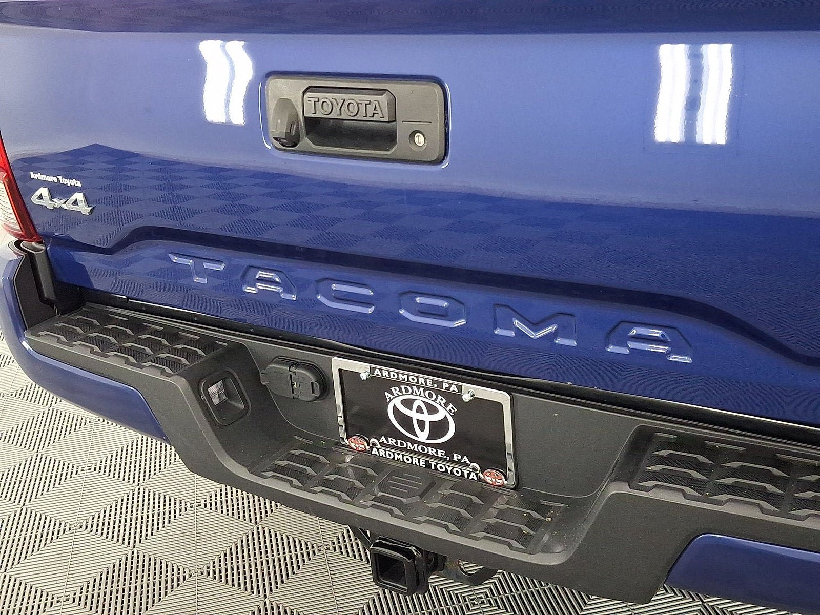 Certified 2023 Toyota Tacoma SR5 w/ Technology Package AWD/4WD image 15