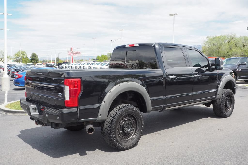 Used 2017 Ford F250 Platinum w/ FX4 Off-Road Package AWD/4WD image 6