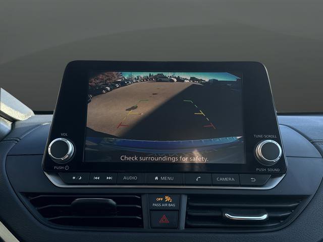 Used 2022 Nissan Altima 2.5 SV w/ SV Premium Package image 10