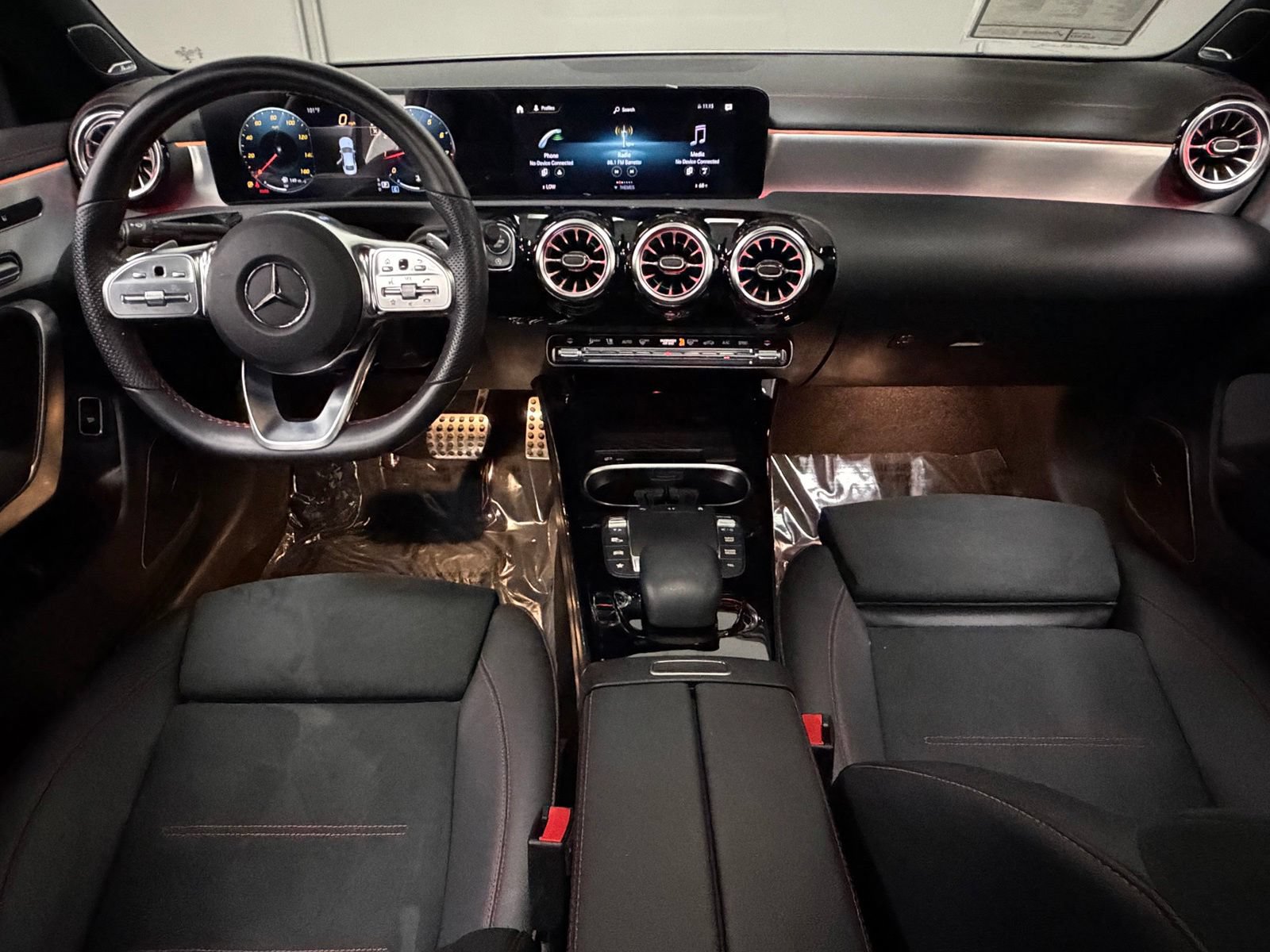 Used 2023 Mercedes-Benz CLA 250 image 35
