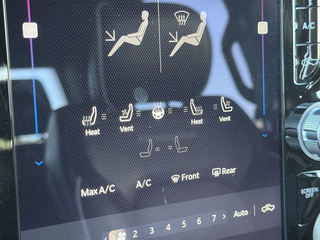 Used 2025 RAM 1500 Laramie image 17